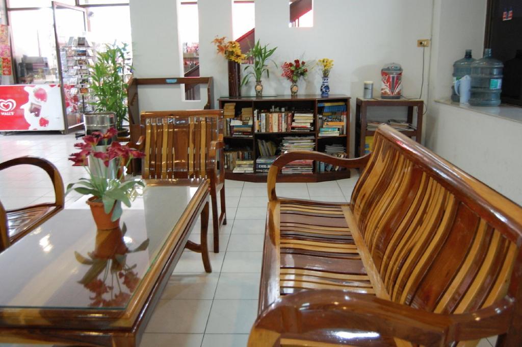 Veerachai Court Chiang Mai Bagian luar foto
